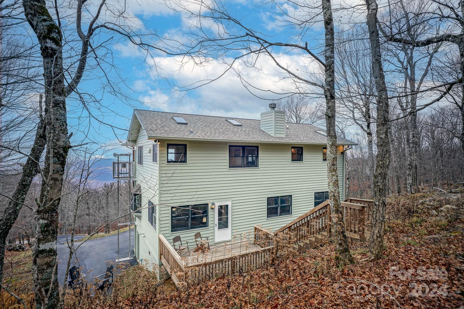 125 Raven Road Beech Mountain, NC 28604 - Photo 24 of 32 Gallery Image 24