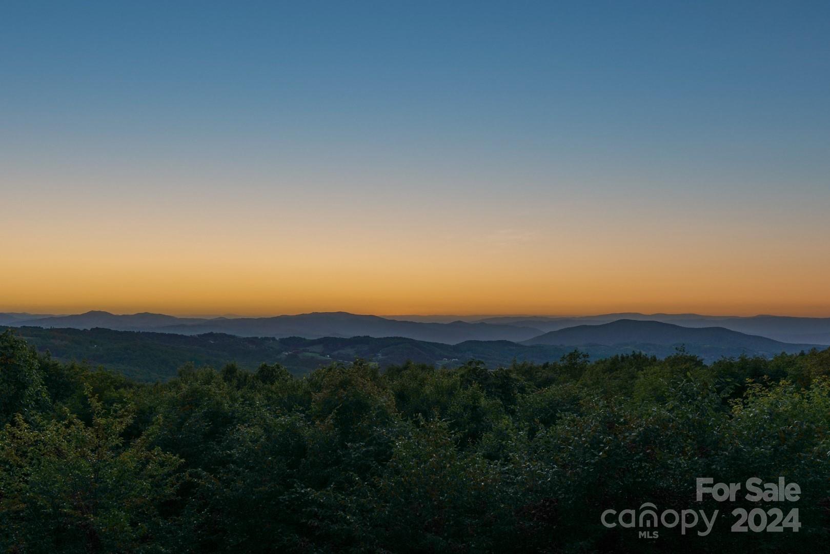 125 Raven Road Beech Mountain, NC 28604 - Photo 3 of 32 Gallery Image 3
