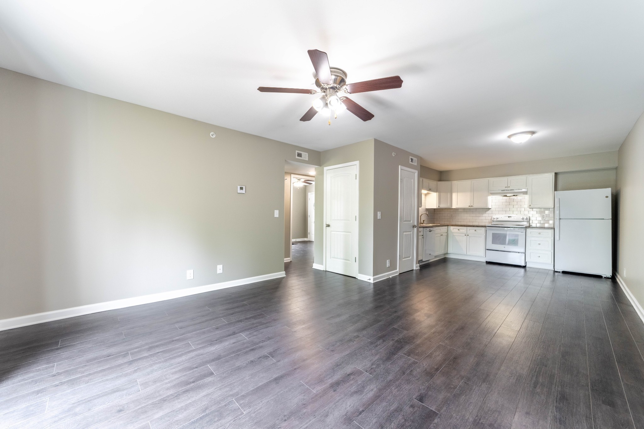 311 Hawkins Road, Unit G6 Clarksville, TN 37040 - Photo 2 of 15