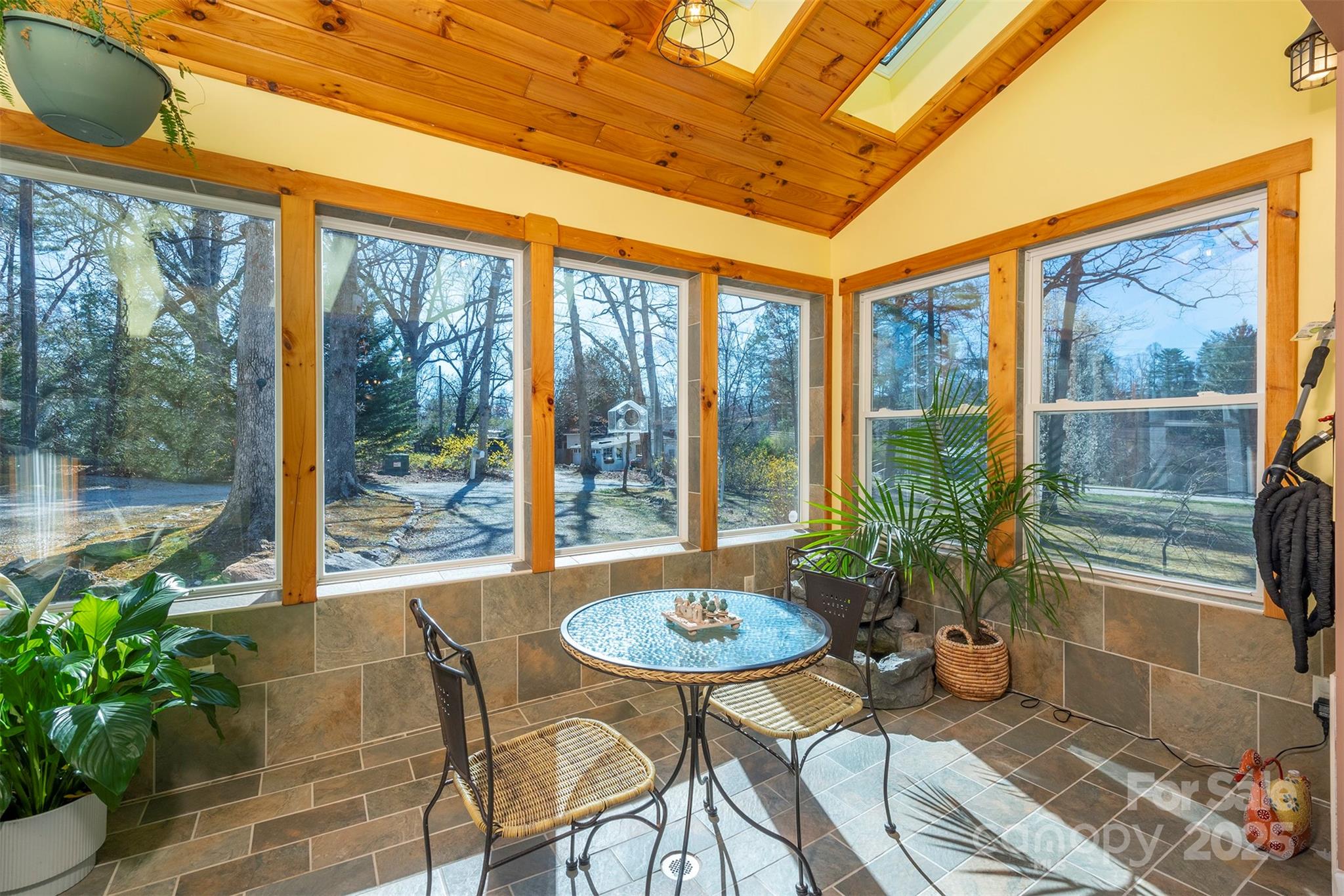 1740 Haywood Road Hendersonville, NC 28791 - Photo 6 of 39