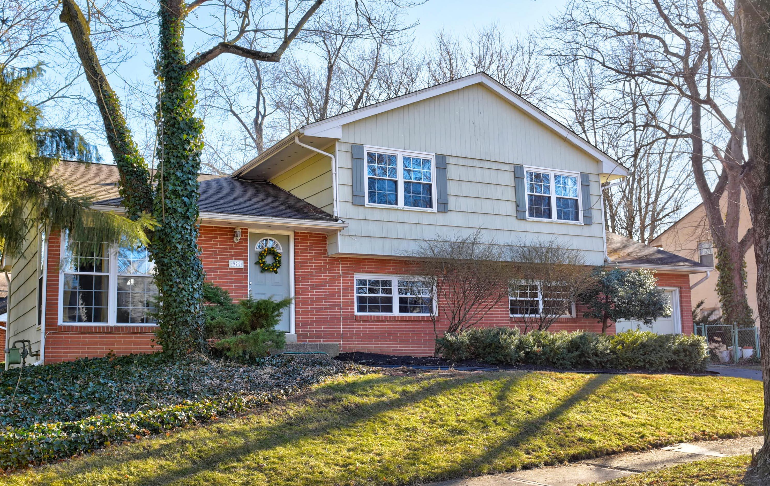 975 Caniff Road Columbus, OH 43221 - Photo 1 of 29 Gallery Image 1