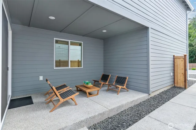 $644,950 | 14509 204th Avenue East, Bonney Lake, WA 98391