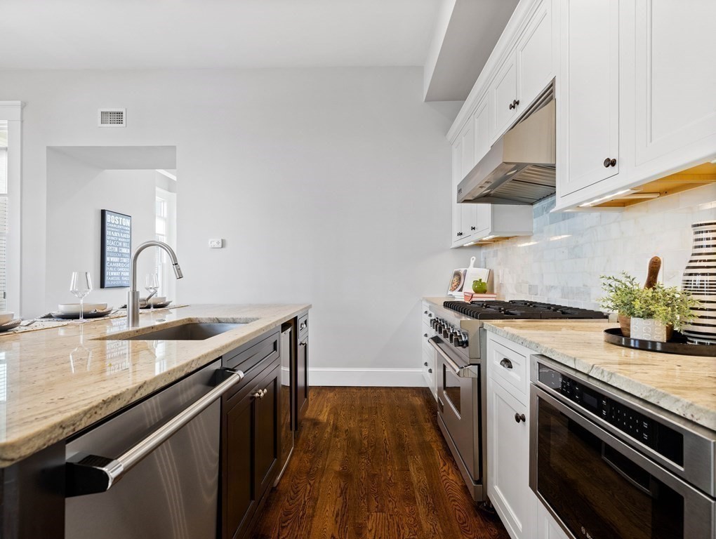115 Jewett Street, Unit 2 Newton, MA 02458 - Photo 9 of 23