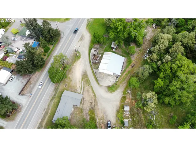 $429,000 | 434 South Old Pacific Highway, Myrtle Creek, OR 97457