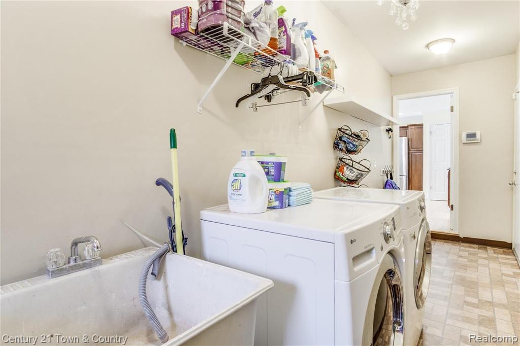 548 Ten Point Drive Rochester Hills, MI 48309 - Photo 21 of 46