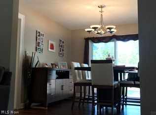 4507 Telhurst Road Cleveland, OH 44121 - Photo 7 of 35