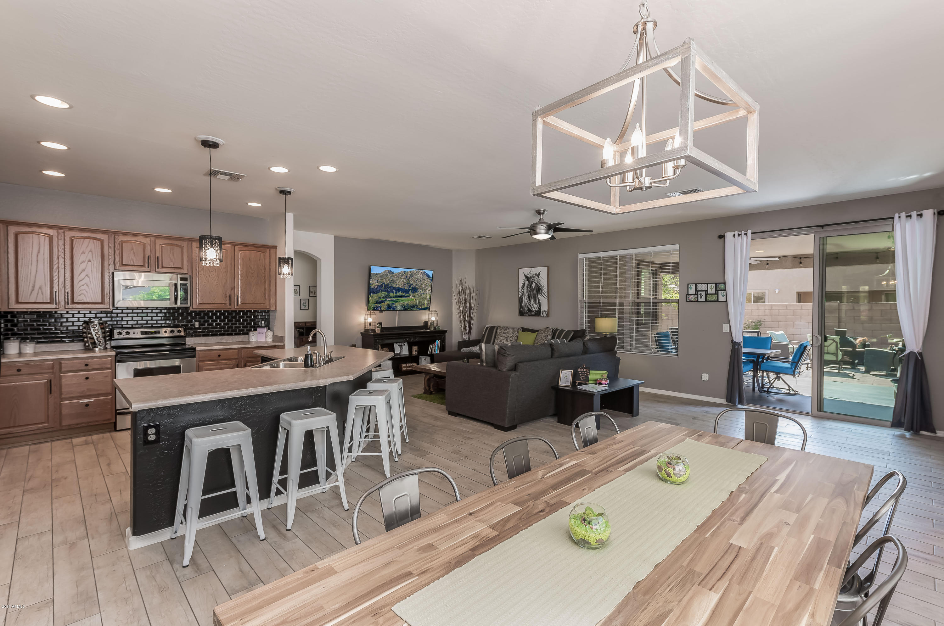 3013 West Trapanotto Road Phoenix, AZ 85086 - Photo 1 of 35 01