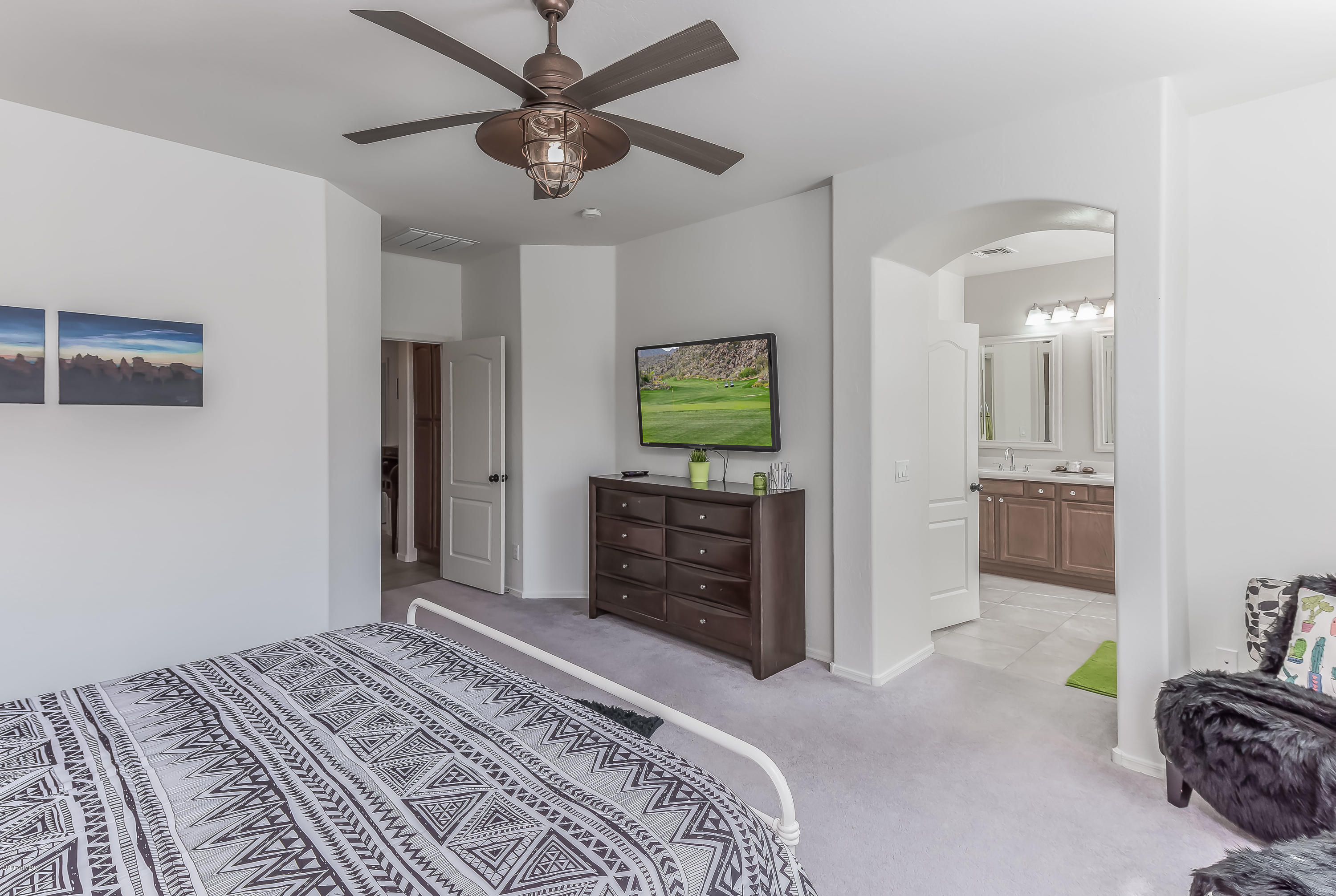 3013 West Trapanotto Road Phoenix, AZ 85086 - Photo 17 of 35 15