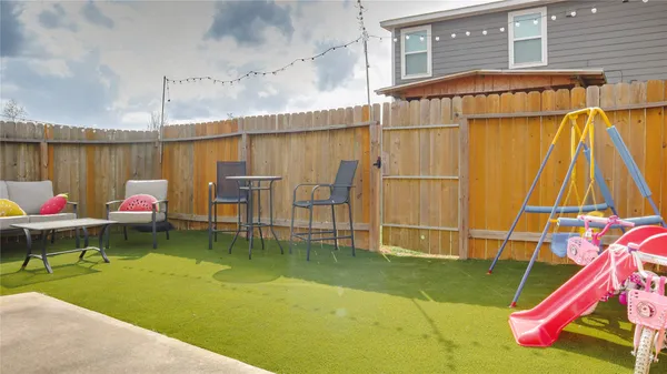 $219,900 | 312 Driftwood Grove Lane, Brookshire, TX 77423