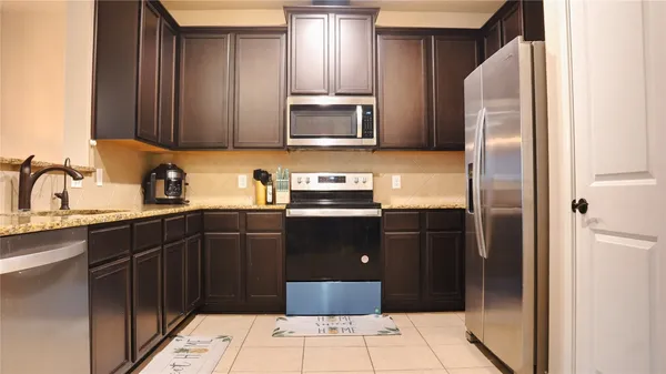 $219,900 | 312 Driftwood Grove Lane, Brookshire, TX 77423