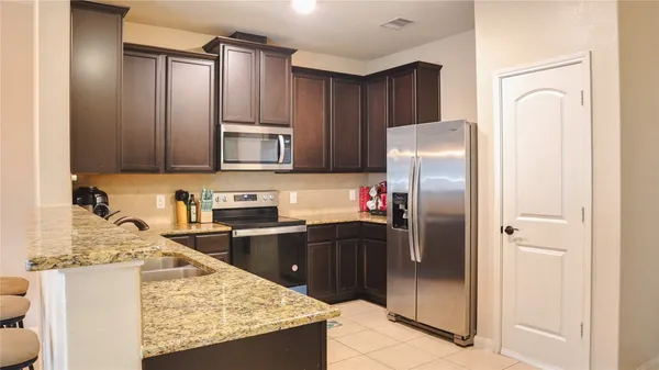 $219,900 | 312 Driftwood Grove Lane, Brookshire, TX 77423