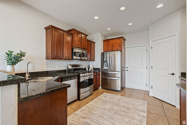 331 Nechatel Drive Draper, UT 84020 - Photo 7 of 23