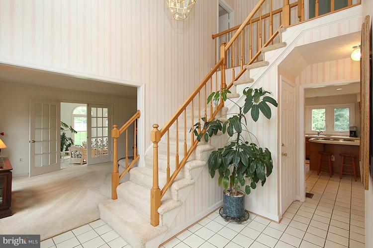 14517 Cantrell Road Silver Spring, MD 20905 - Photo 18 of 28 Two-story foyer