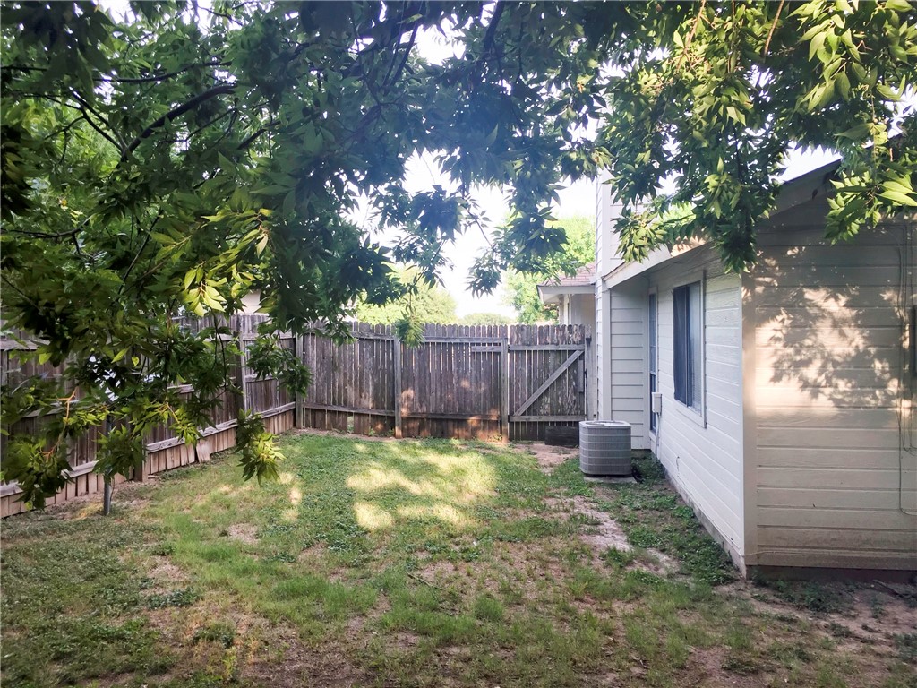 2014 Alex Avenue, Unit B Austin, TX 78728 - Photo 18 of 18 Back Yard