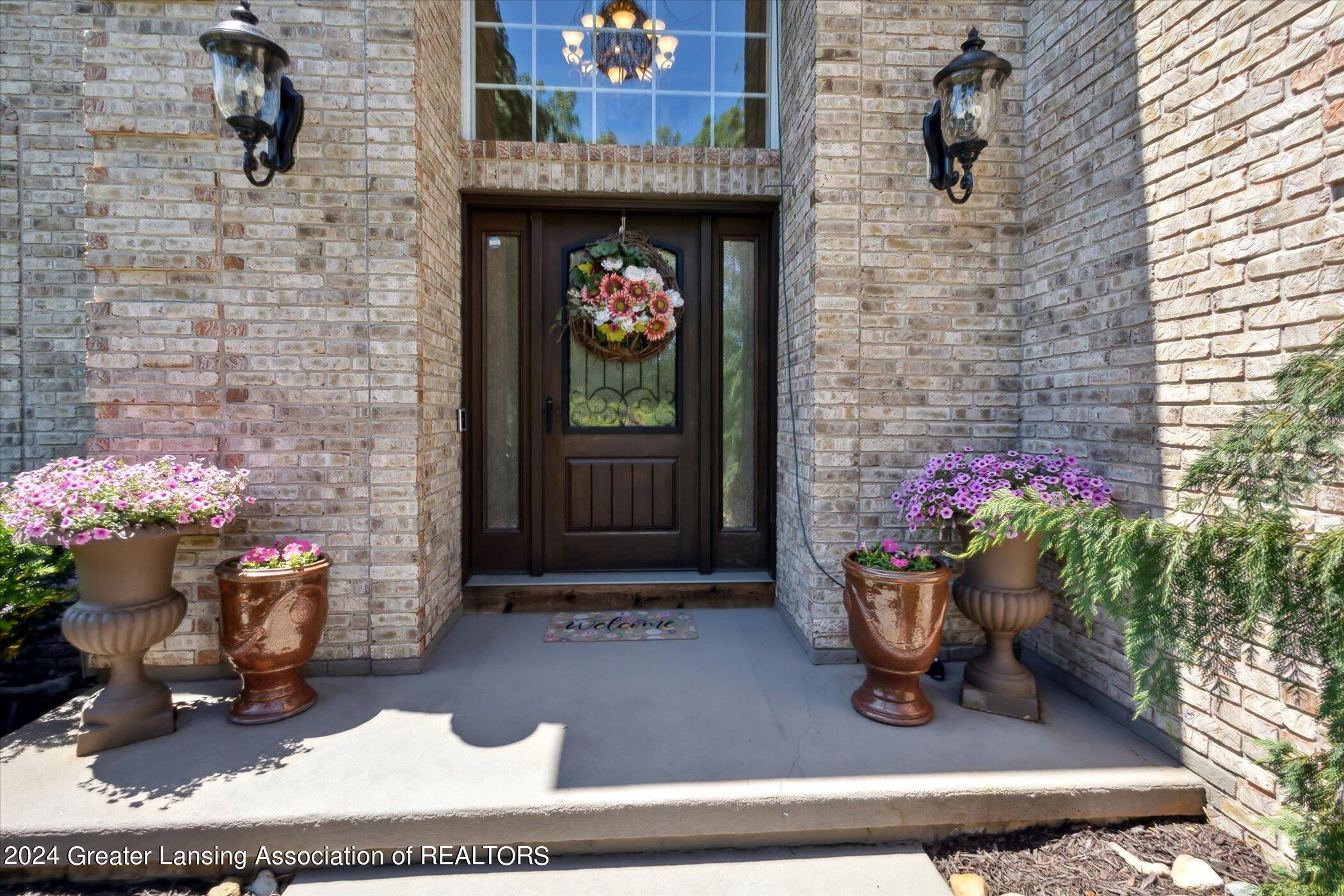 16946 Thorngate Road East Lansing, MI 48823 - Photo 8 of 76 05-16946-Thorngate-Rd-East-Lansing-MI-48