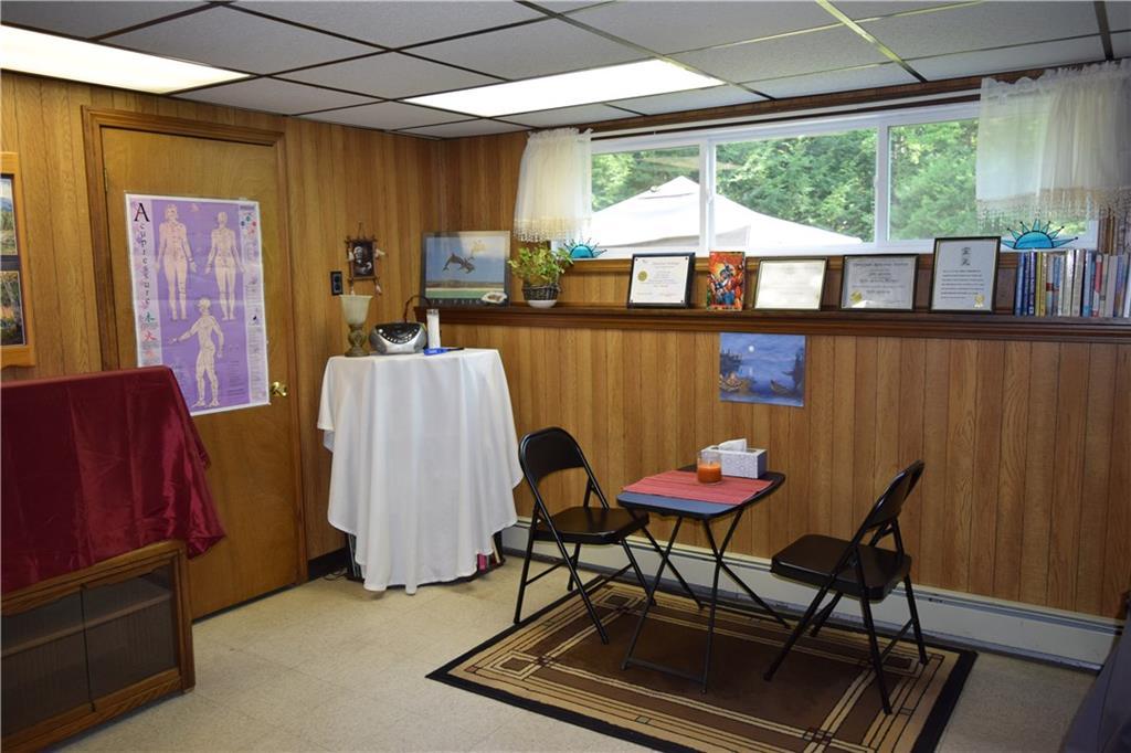98 Middle Bay Road Brunswick, ME 04011 - Photo 22 of 32 Additional office with private entrance.
