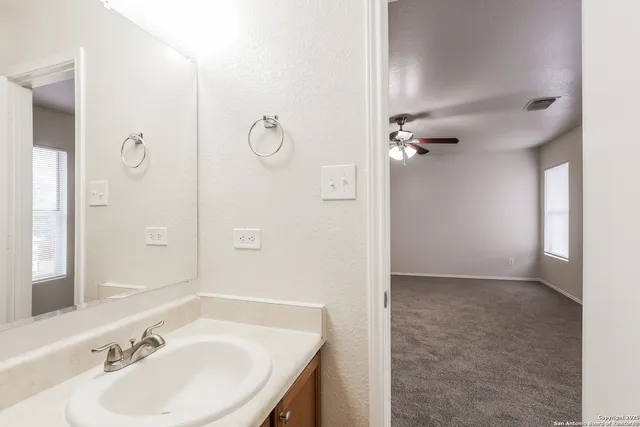 $1,570 | 2831 Amber Morning, San Antonio, TX 78245