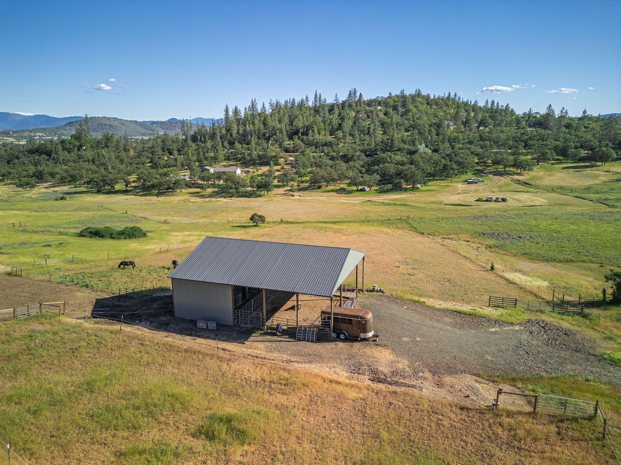 158 Rockingham Circle Eagle Point, OR 97524 - Photo 35 of 58 HD-33