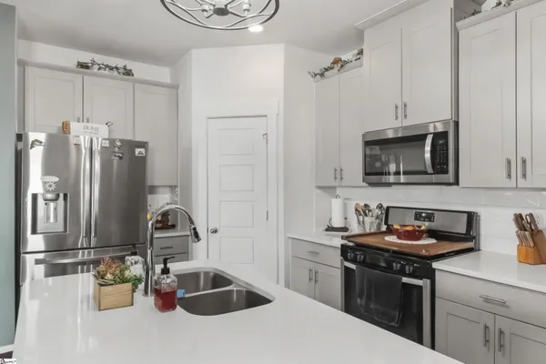 $252,500 | 826 Thread Way, Greer, SC 29651