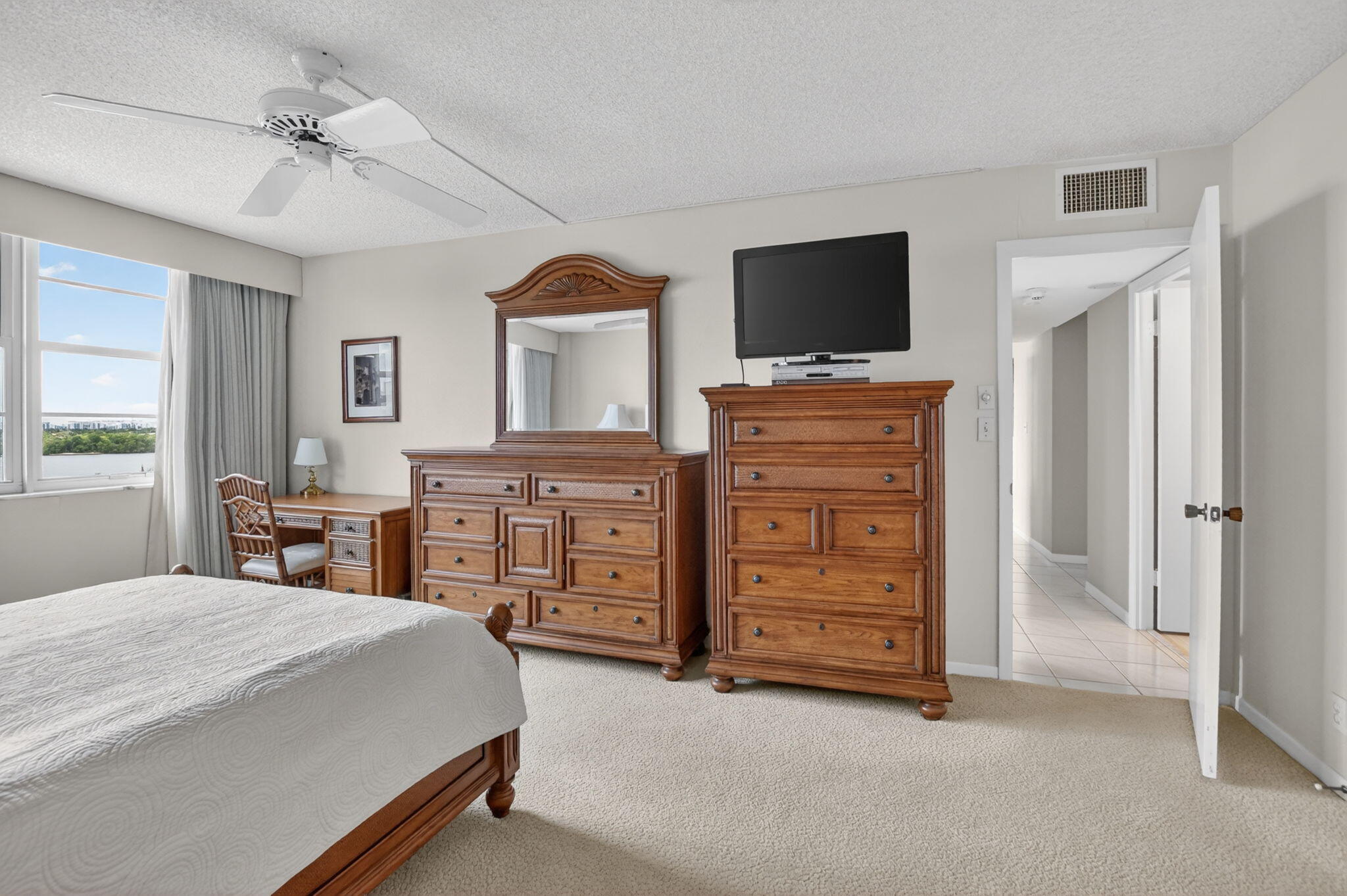 2121 North Ocean Boulevard, Unit 705W Boca Raton, FL 33431 - Photo 22 of 51 Primary Bedroom