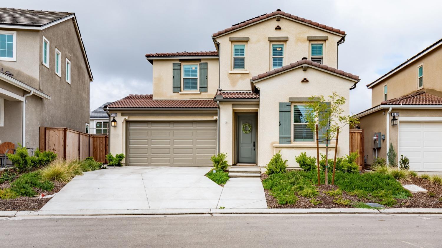 4612 Twin Oaks Road Madera, CA 93636 - Photo 1 of 29 Gallery Image 1