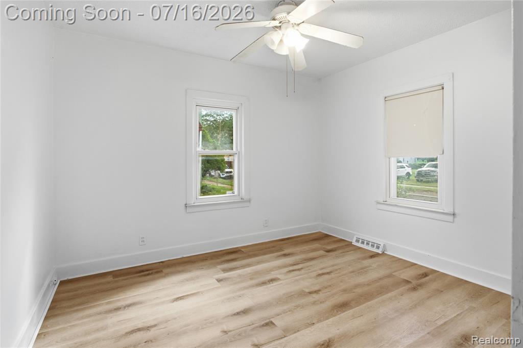 147 Charles Street River Rouge, MI 48218 - Photo 5 of 24