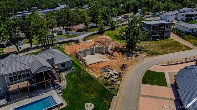 $1,499,000 | 17 Shootout Drive, Osage Beach, MO 65065