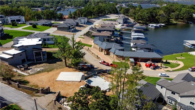 $1,499,000 | 17 Shootout Drive, Osage Beach, MO 65065