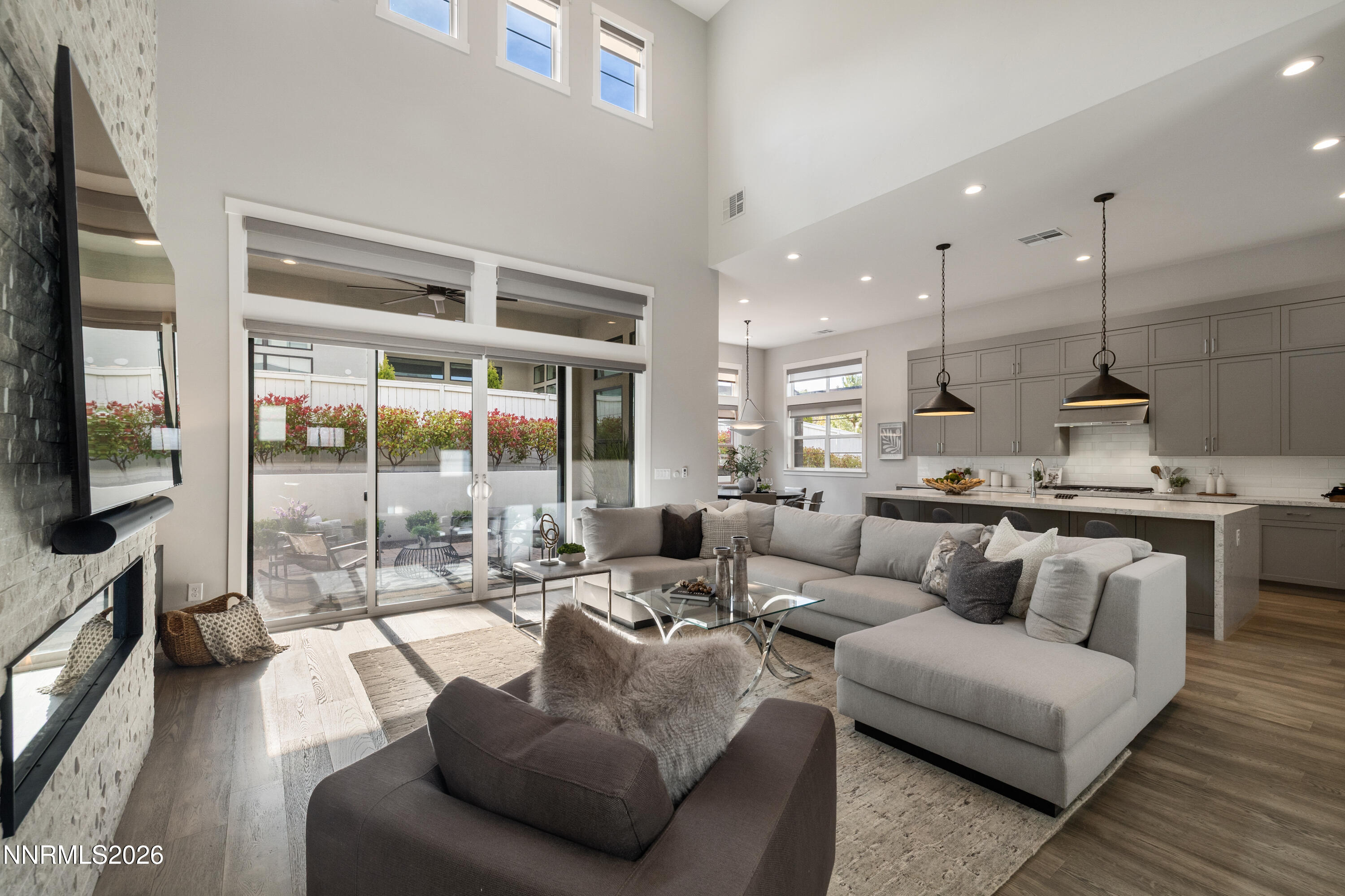6101 South Pleasant Oak Trail Reno, NV 89511 - Photo 12 of 41 Greatoom / Kitchen