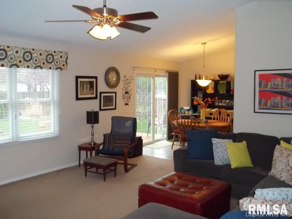 1224 Christopher Lane Springfield, IL 62712 - Photo 2 of 26