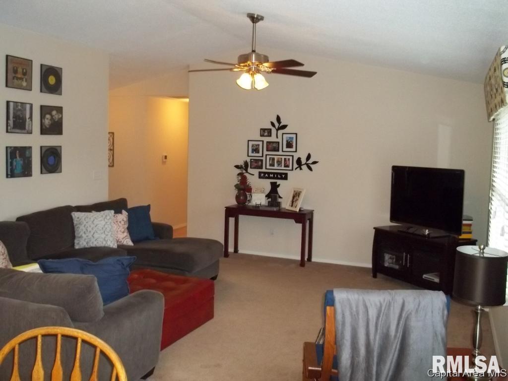 1224 Christopher Lane Springfield, IL 62712 - Photo 6 of 26