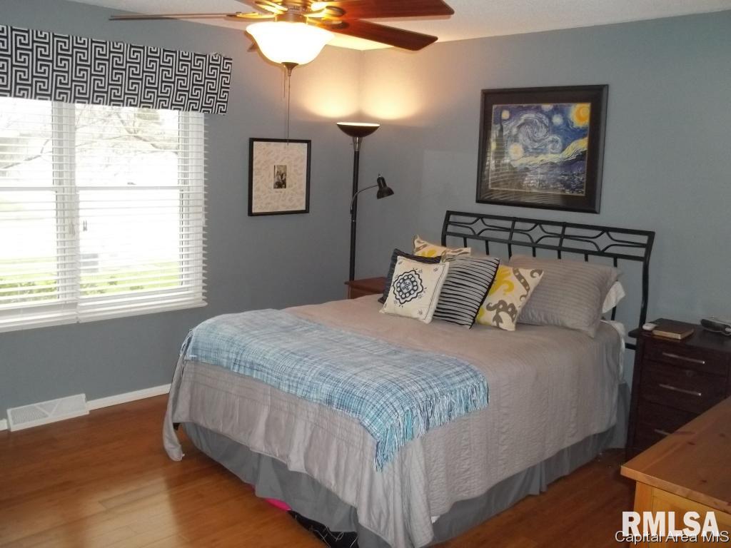 1224 Christopher Lane Springfield, IL 62712 - Photo 7 of 26