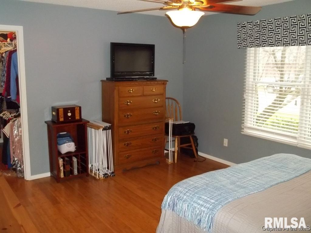 1224 Christopher Lane Springfield, IL 62712 - Photo 8 of 26