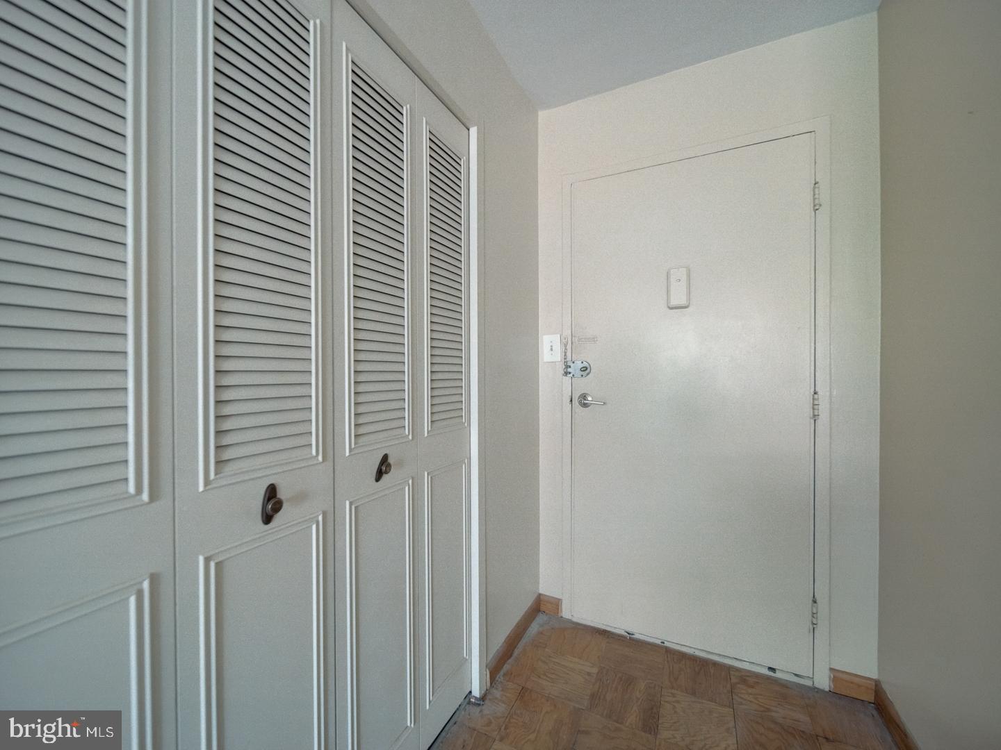 2829 Connecticut Avenue Northwest, Unit 606 Washington, DC 20008 - Photo 5 of 28 a view of a bathroom from a hallway