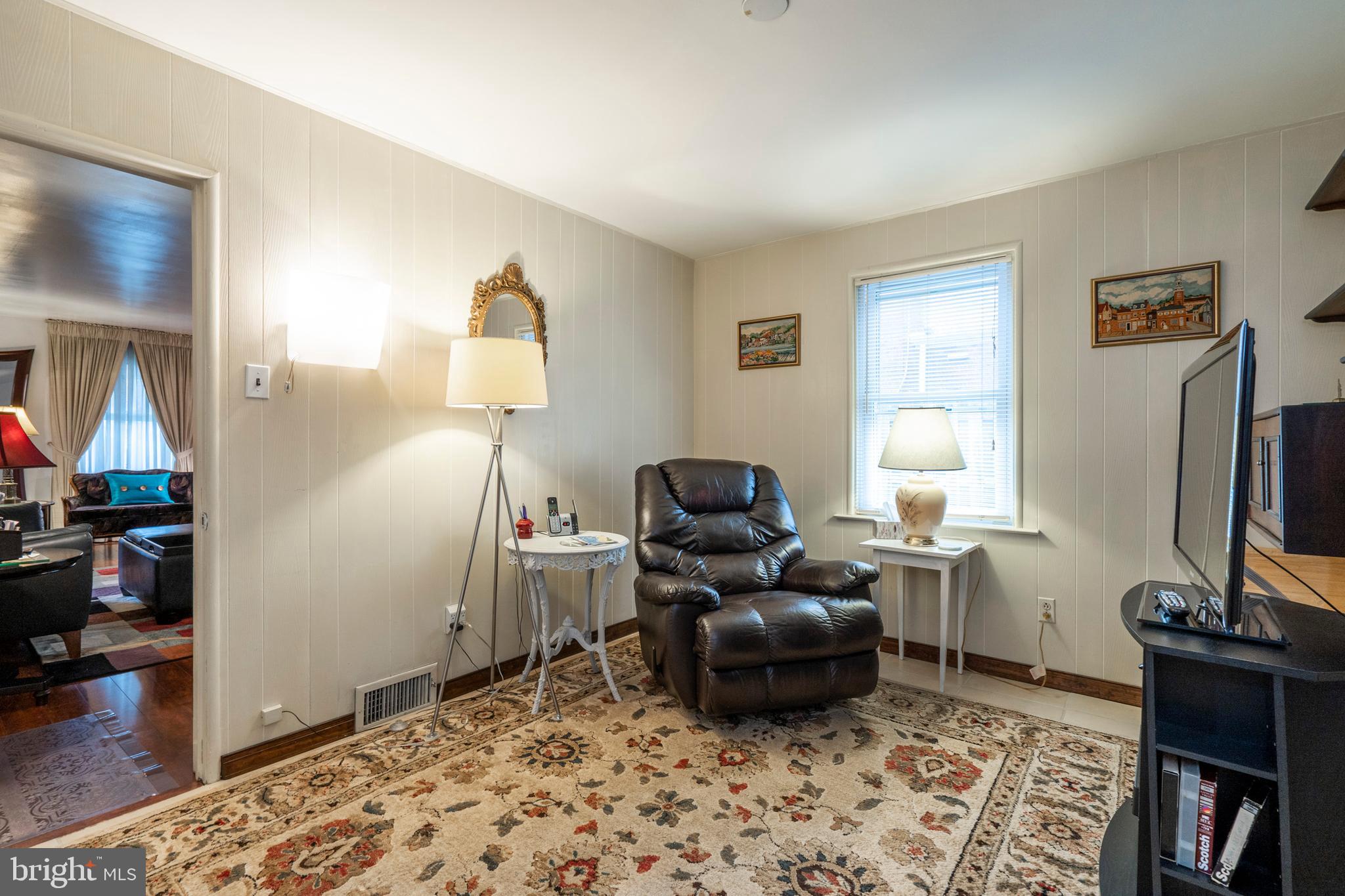 7640 Brookfield Road Cheltenham, PA 19012 - Photo 20 of 39 Family Room