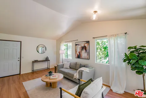 $395,000 | 7025 Glade Avenue, Unit 24, Canoga Park, CA 91303