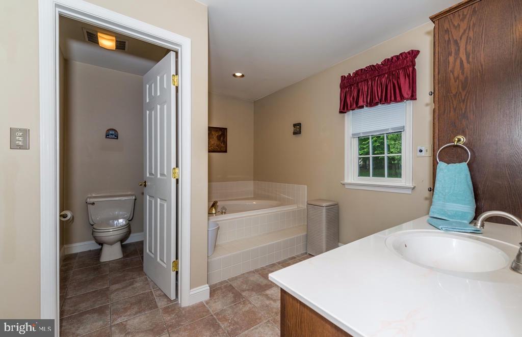2908 Bowman Road Lancaster, PA 17601 - Photo 14 of 26 Gallery Image 14