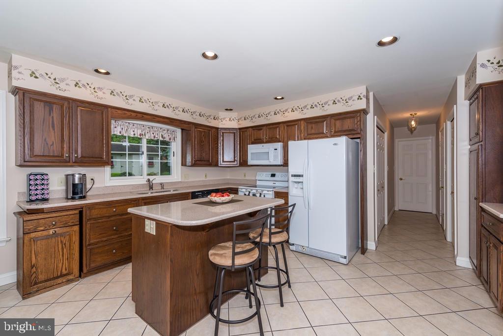 2908 Bowman Road Lancaster, PA 17601 - Photo 4 of 26 Gallery Image 4