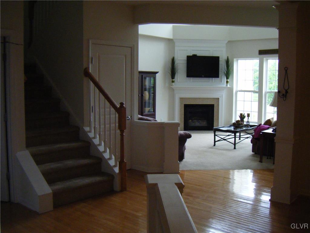 8701 Cascade Road Breinigsville, PA 18031 - Photo 4 of 33 Gallery Image 4