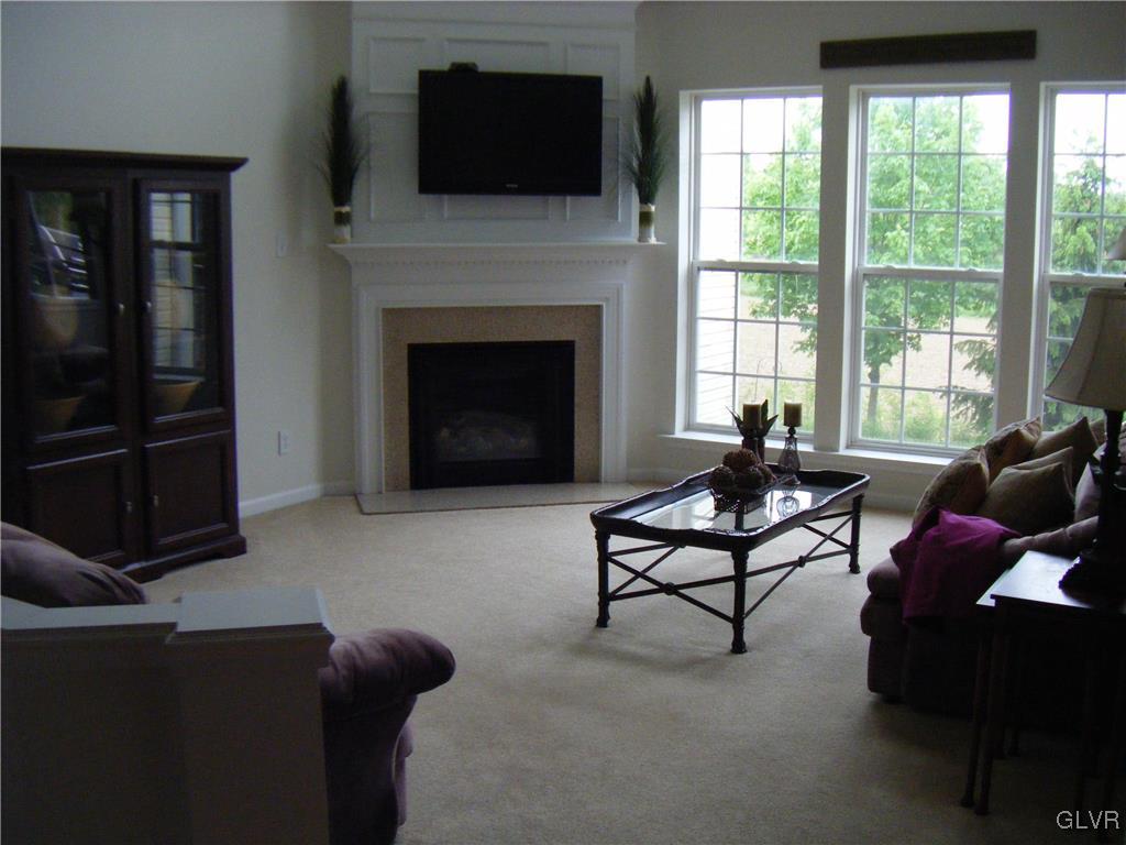 8701 Cascade Road Breinigsville, PA 18031 - Photo 5 of 33 Gallery Image 5