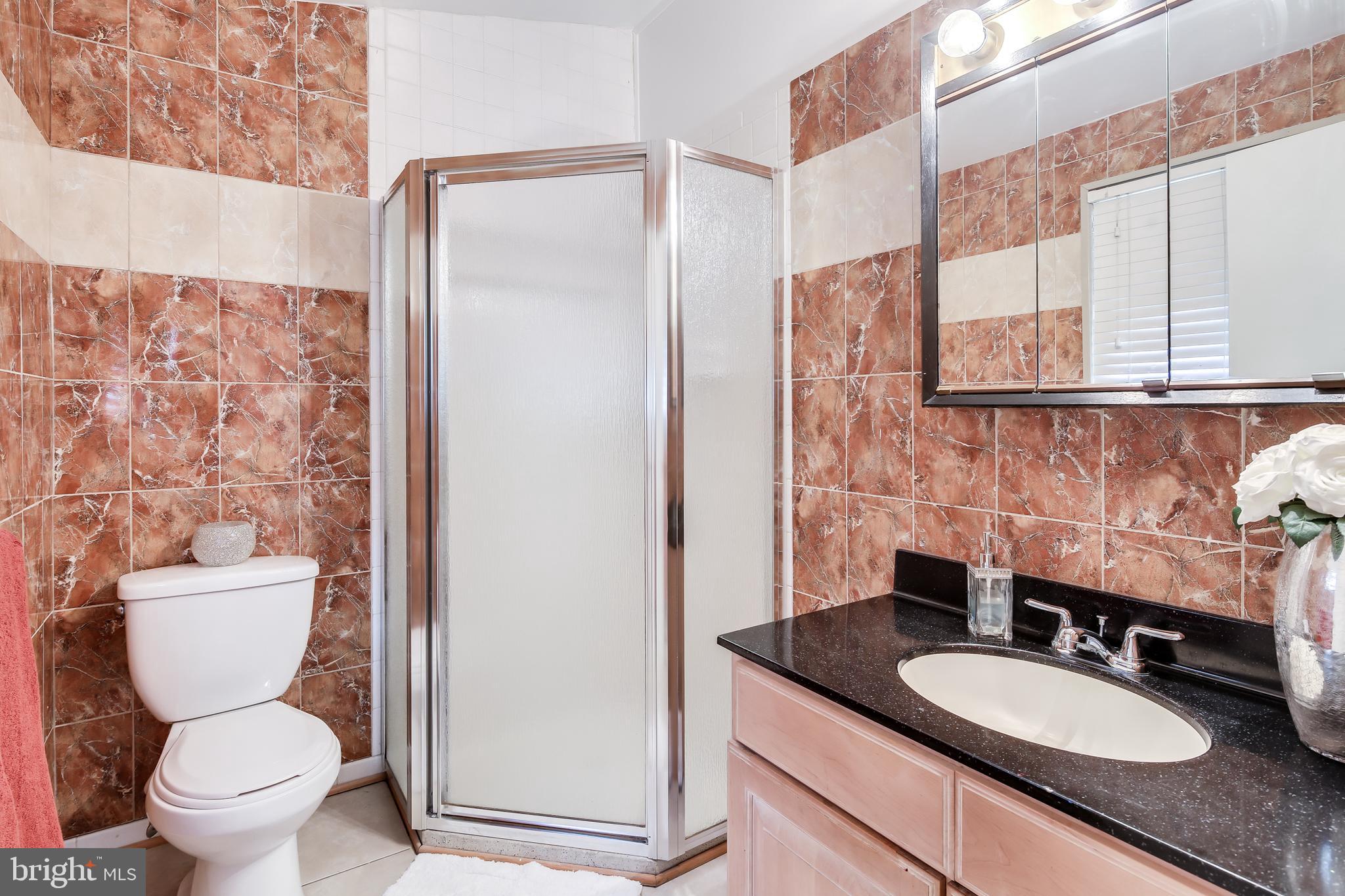 7429 Kathydale Road Pikesville, MD 21208 - Photo 3 of 31 Master Bath