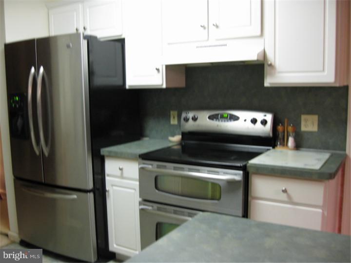305 Anvil Road Nottingham, PA 19362 - Photo 3 of 14 Kitchen