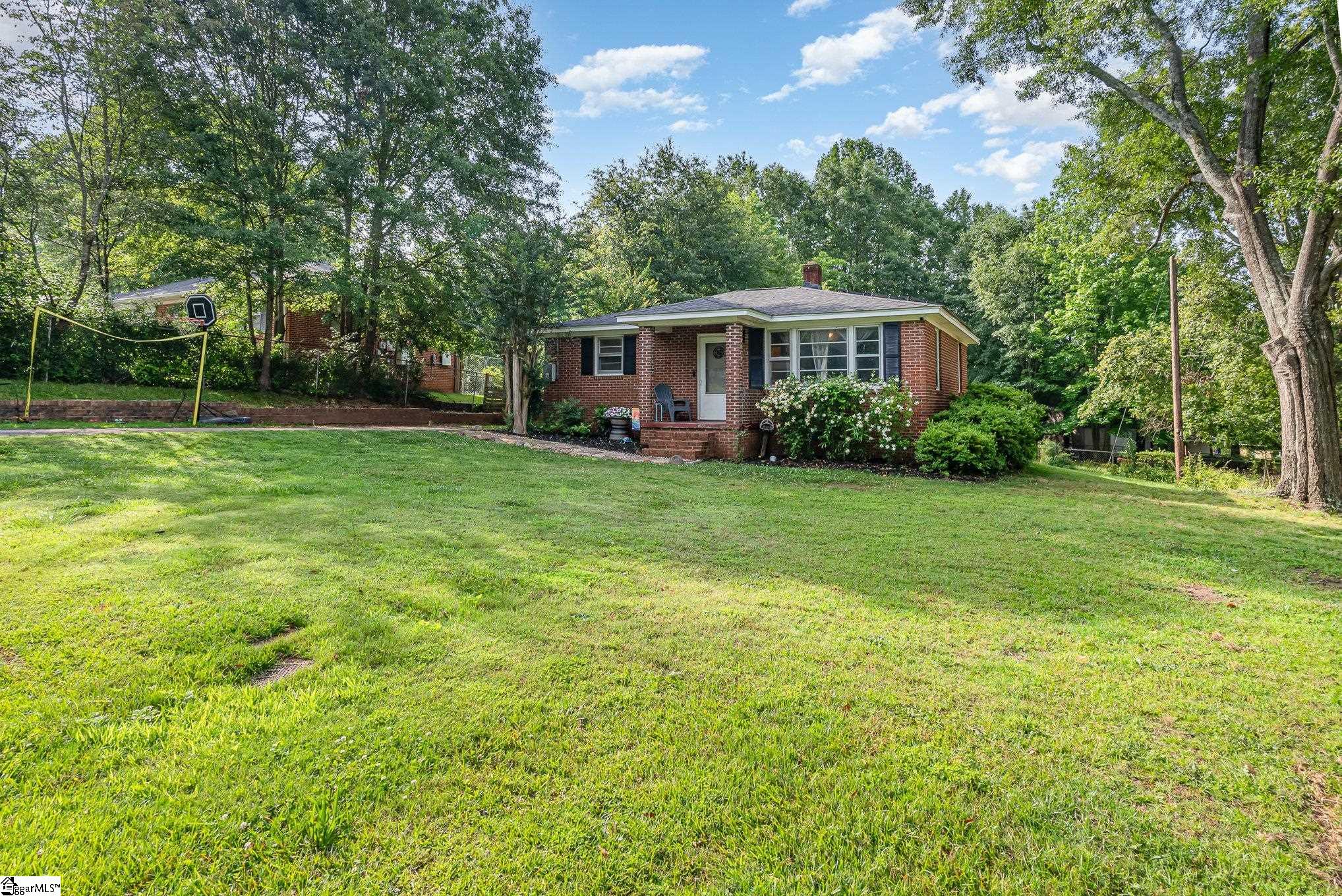 7 Edgewood Street Liberty, SC 29657 - Photo 3 of 32