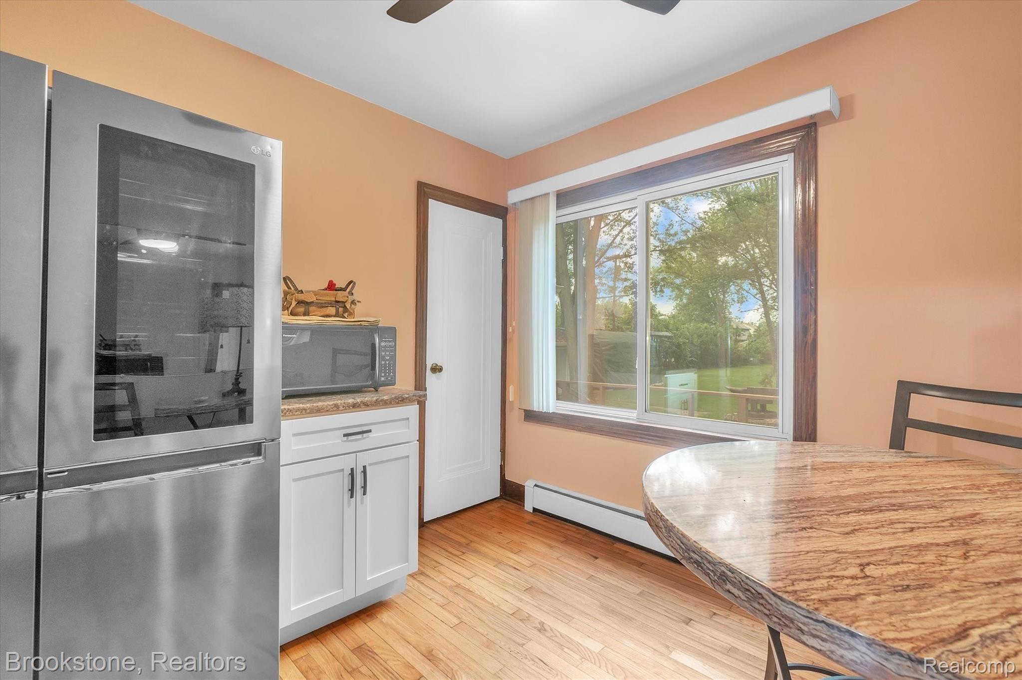 3740 John R Road Rochester, MI 48307 - Photo 13 of 33 13-3740-John-R-Rd-WindowStill-Real-Estate-Photography-13.jpg