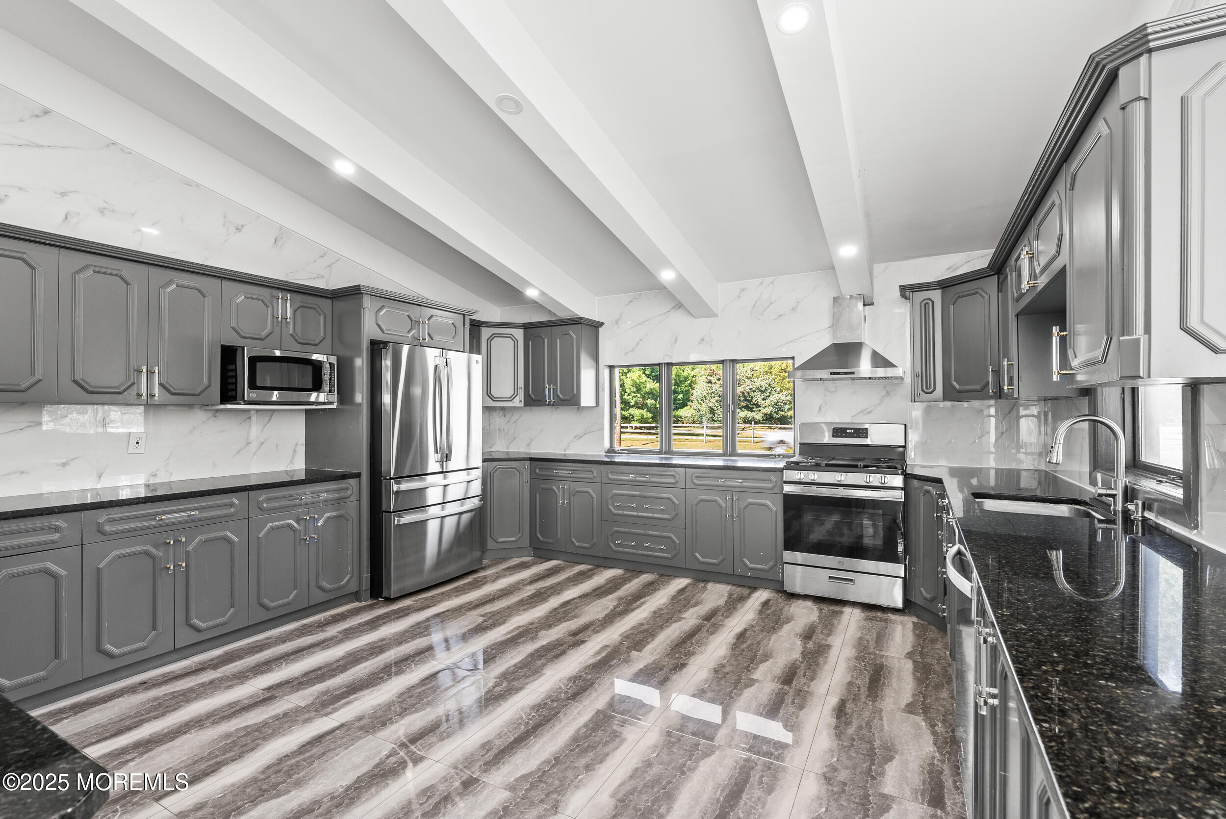 512 Deal Road Asbury Park, NJ 07712 - Photo 6 of 40 016