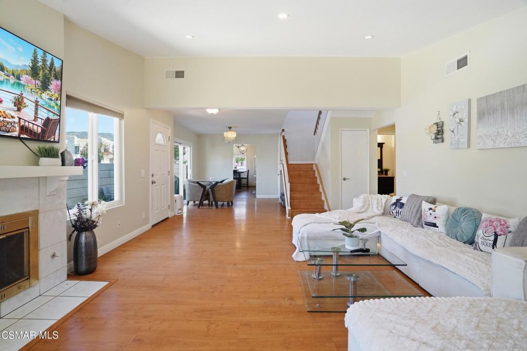 1896 Stow Street Simi Valley, CA 93063 - Photo 11 of 39