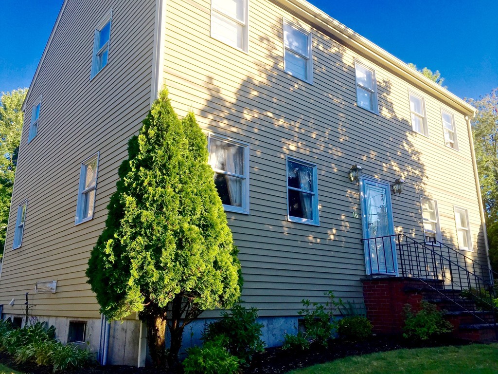 16 Lawrence Road Lynn, MA 01904 - Photo 1 of 18 Gallery Image 1