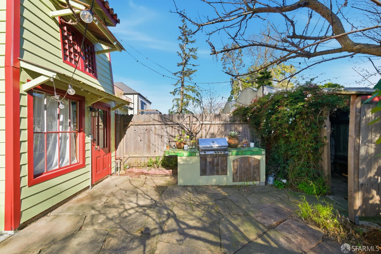 2231 Byron Street Berkeley, CA 94702 - Photo 32 of 42