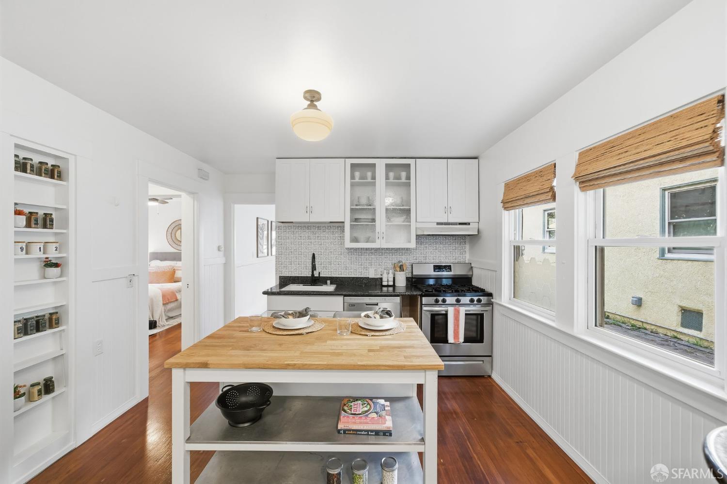 2231 Byron Street Berkeley, CA 94702 - Photo 7 of 42