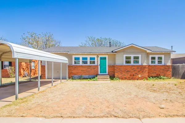 $150,000 | 133 Elgin Avenue, Levelland, TX 79336